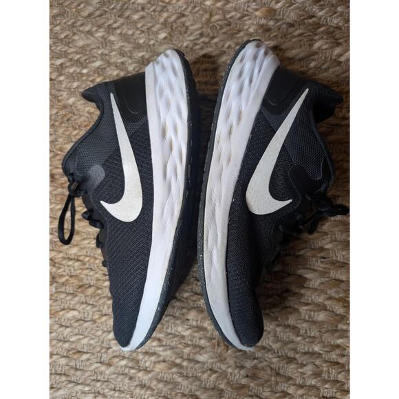 Nike Revolution 6 Running Shoes Next Nature Black/White Women's 9.5 DC3729-003 - Picture 3 of 11